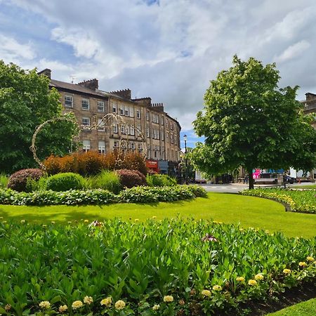 York Place Mews - Central 2 Bed 2 Bath Free Parking Harrogate Exteriör bild